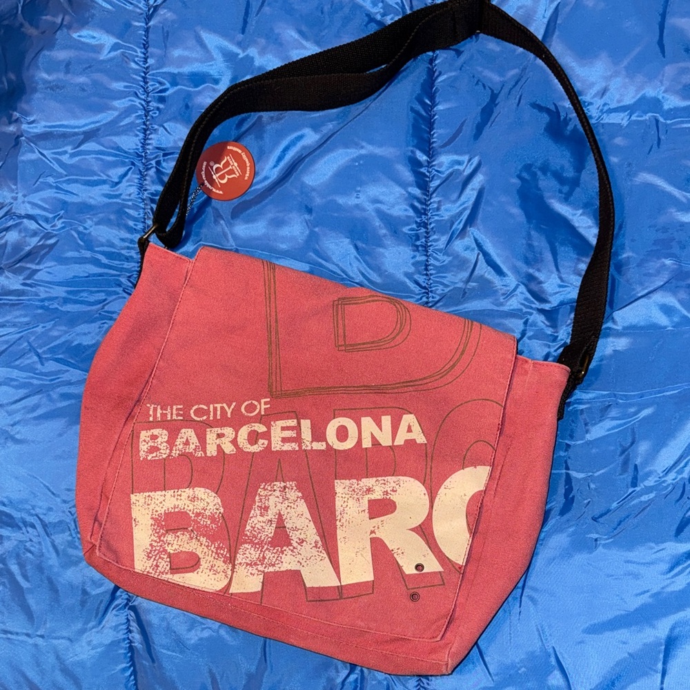 Robin Ruth Barcelona Canvas Messenger Crossbody or shoulder bag, EUC